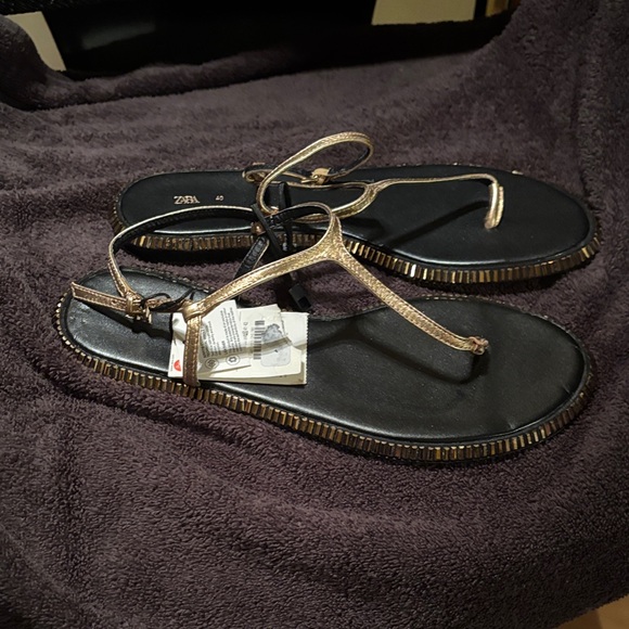 Zara Gold and Black Sandals - Picture 2 of 3